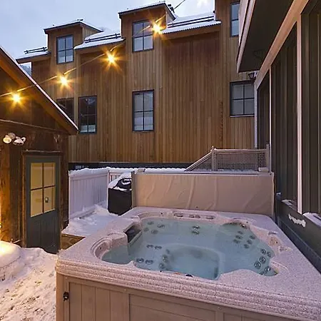 Holiday home 558 West Pacific Ave *