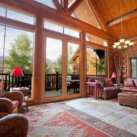 The Smuggler Cabin Telluride