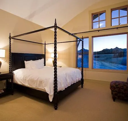 143 Adams Ranch Hotel