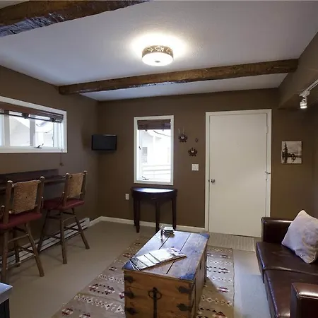 Viking 651 Apartment