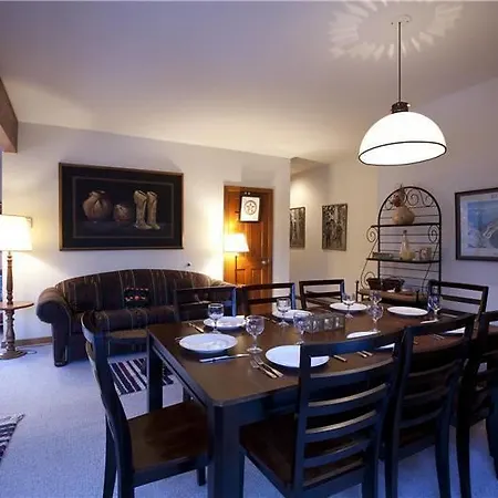 Apartment Manitou Riverhouse - 2 Bedroom #115 *
