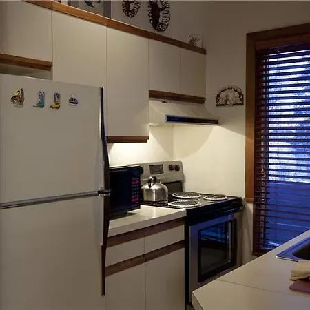 Manitou Riverhouse - 2 Bedroom #115 Apartment *