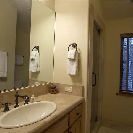 Hotel Adams Ranch Retreat - 4 Bedroom + Private Hot Tub Telluride