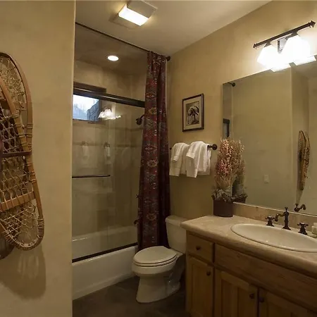 Adams Ranch Retreat - 4 Bedroom + Private Hot Tub * Telluride