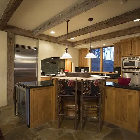 Adams Ranch Retreat - 4 Bedroom + Private Hot Tub Telluride