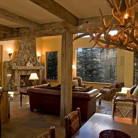 Hotel Adams Ranch Retreat - 4 Bedroom + Private Hot Tub