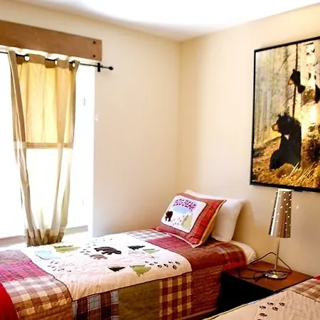 Double Diamond Apartment *