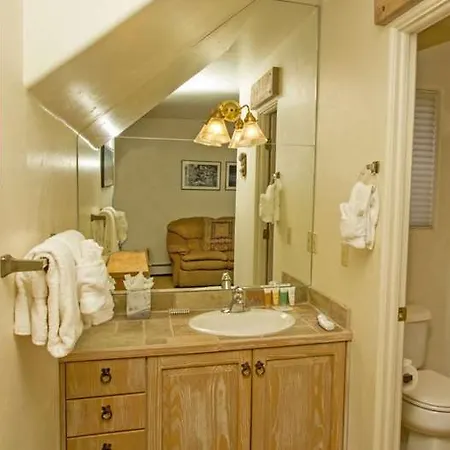 Double Diamond Apartment