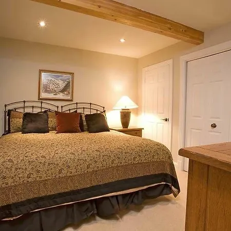 Cimarron Apartment *