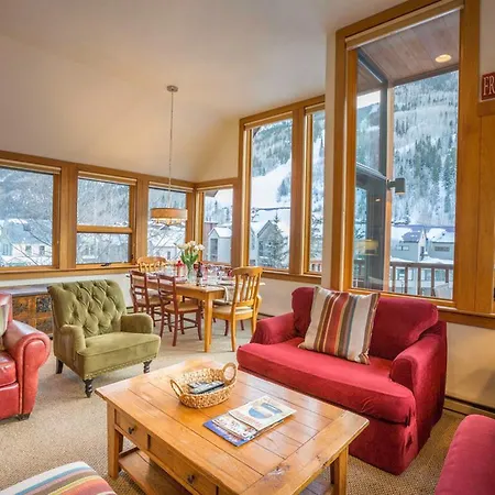 Powder Daze At Cornet Creek Apartment