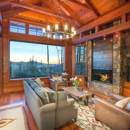 Cabin On The Ridge Holiday *