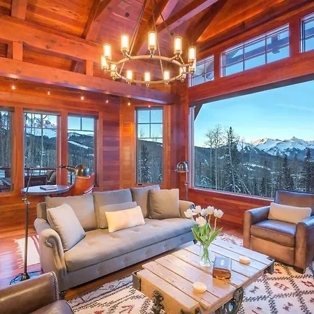 Cabin On The Ridge Holiday *