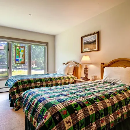 The Emerald Elk At Village Creek Apartment