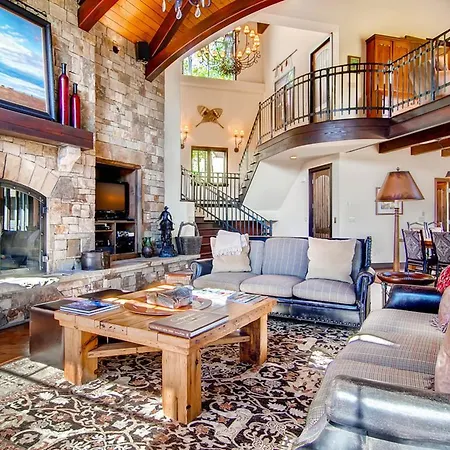 Holiday home Tomboy Retreat *