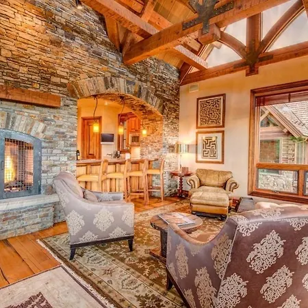Mountain's Edge At See Forever Holiday Holiday home *
