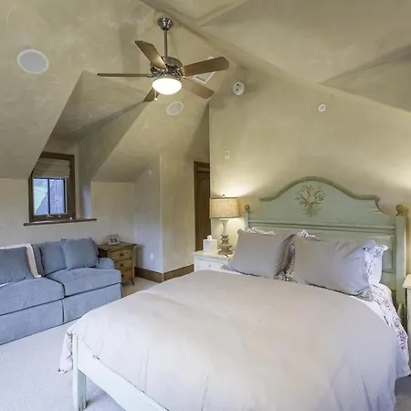 Apartment Heritage Crossing Penthouse