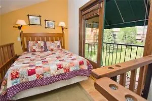 Manitou By Alpine Lodging Hotel