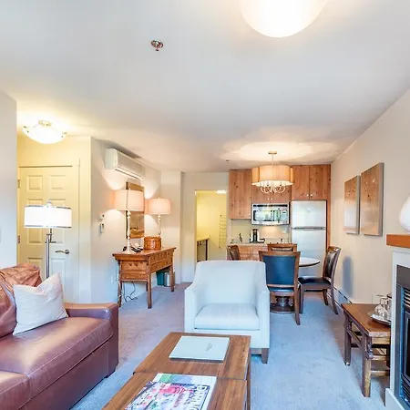Hotel Columbia