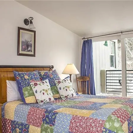 Mountainside 3*