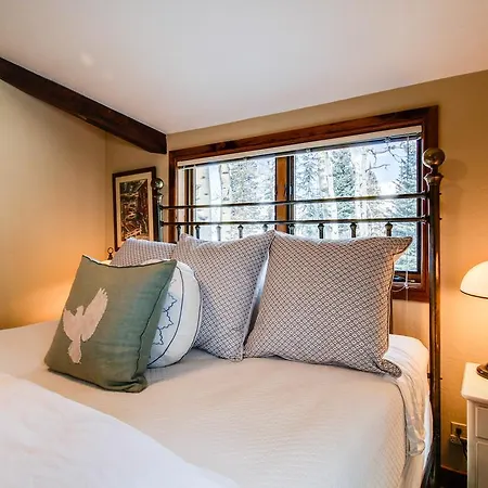 Wapiti Mountain Escape Guest Cabin Holiday home *