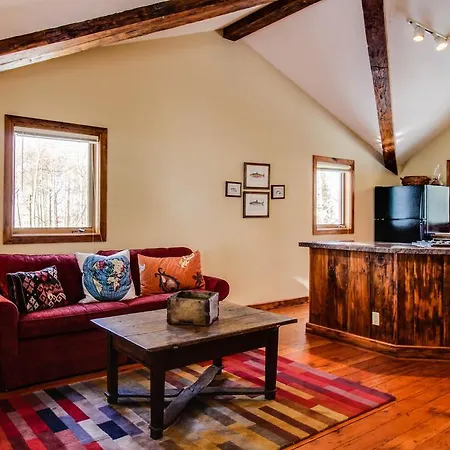 Holiday home Wapiti Mountain Escape Guest Cabin