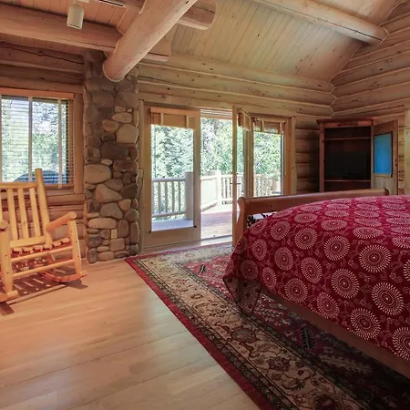 Luxurious Ski Mansion At Mountain Village Holiday home