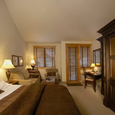 The Hotel 4*