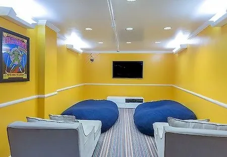 Holiday home Affordably Priced 2 Bedroom - Riverclub2br *