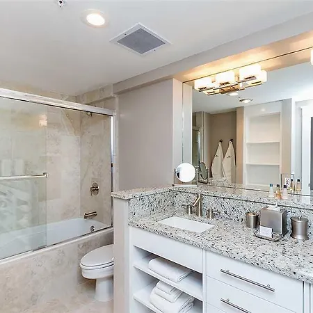 Affordably Priced 2 Bedroom - Riverclub2br *