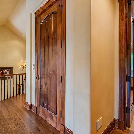Castellina Pines Holiday home