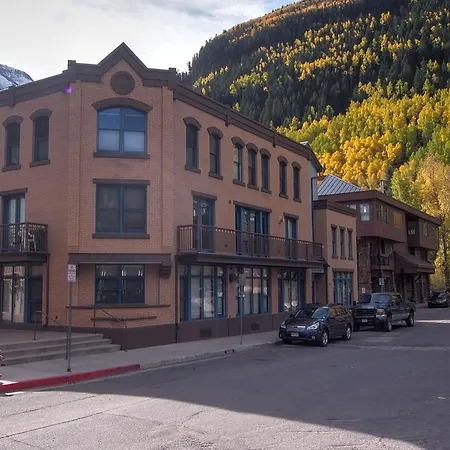 Ballard House 207b