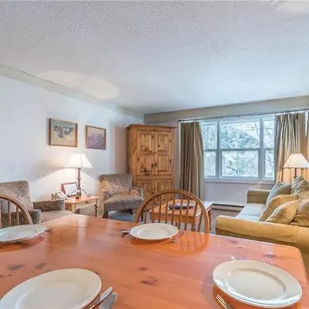 Mountainside Hotel