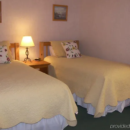 Mountainside Hotel