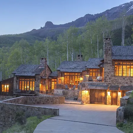 Mendia Holiday * Telluride