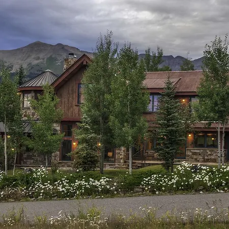 Shaqteau Holiday * Telluride