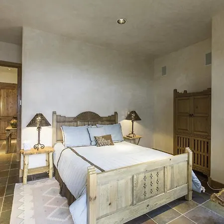 Slopeside Retreat At The Terraces *