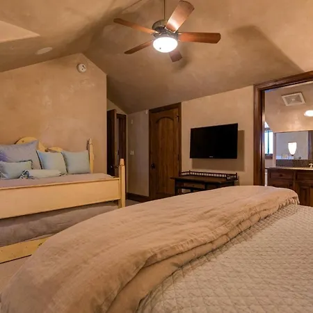 Apartment Heritage Crossing Penthouse