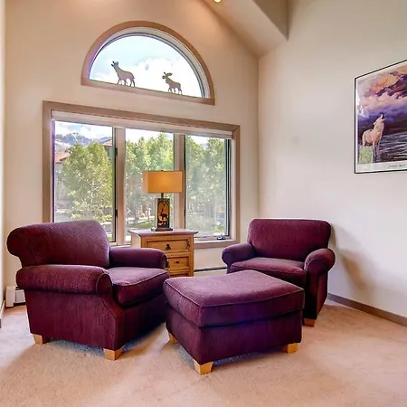 The Emerald Elk At Village Creek