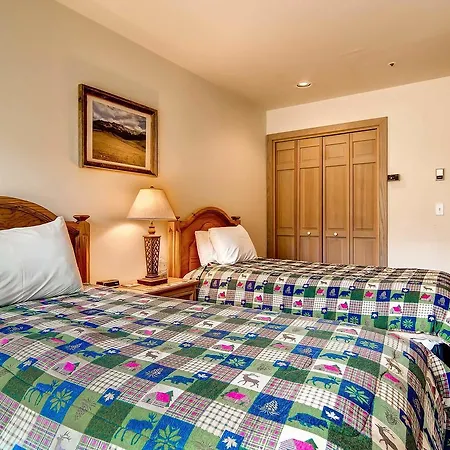 The Emerald Elk At Village Creek * Telluride