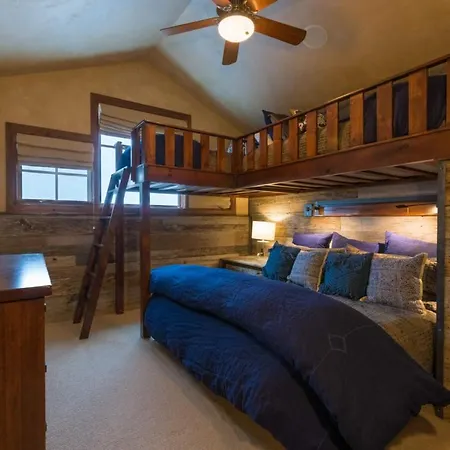 Apartment Heritage Crossing Penthouse *