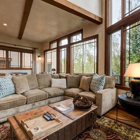 Holiday home Trailside At Pine Meadows *