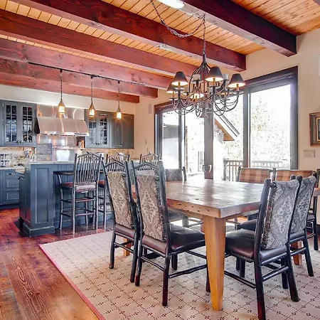 Tomboy Retreat Holiday home