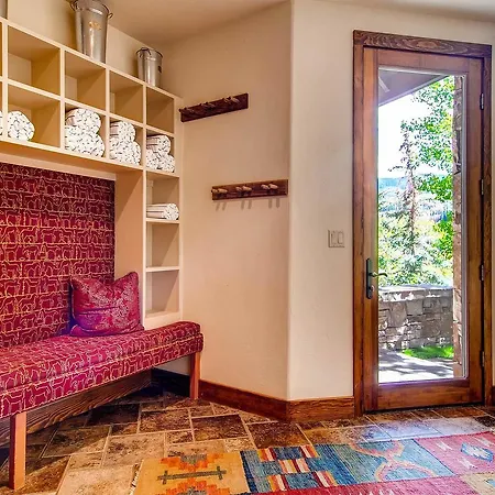 Tomboy Retreat Holiday home *