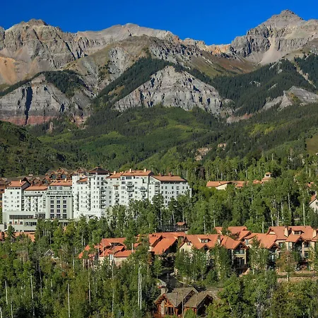 The Peaks And Resort