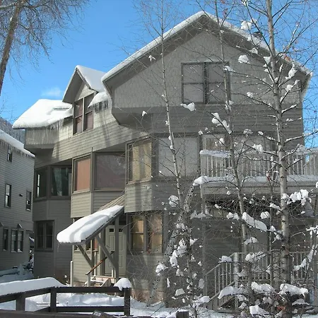Alpine Apartment *