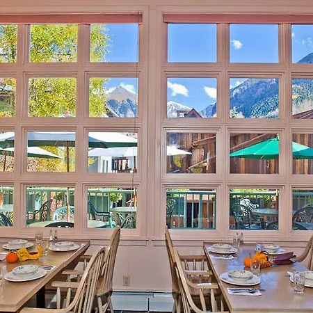 Bed & Breakfast Aspen Street 3*