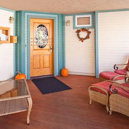 Aspen Street Bed & Breakfast 3*