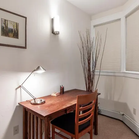 Coronet Creek Retreat Apartment *