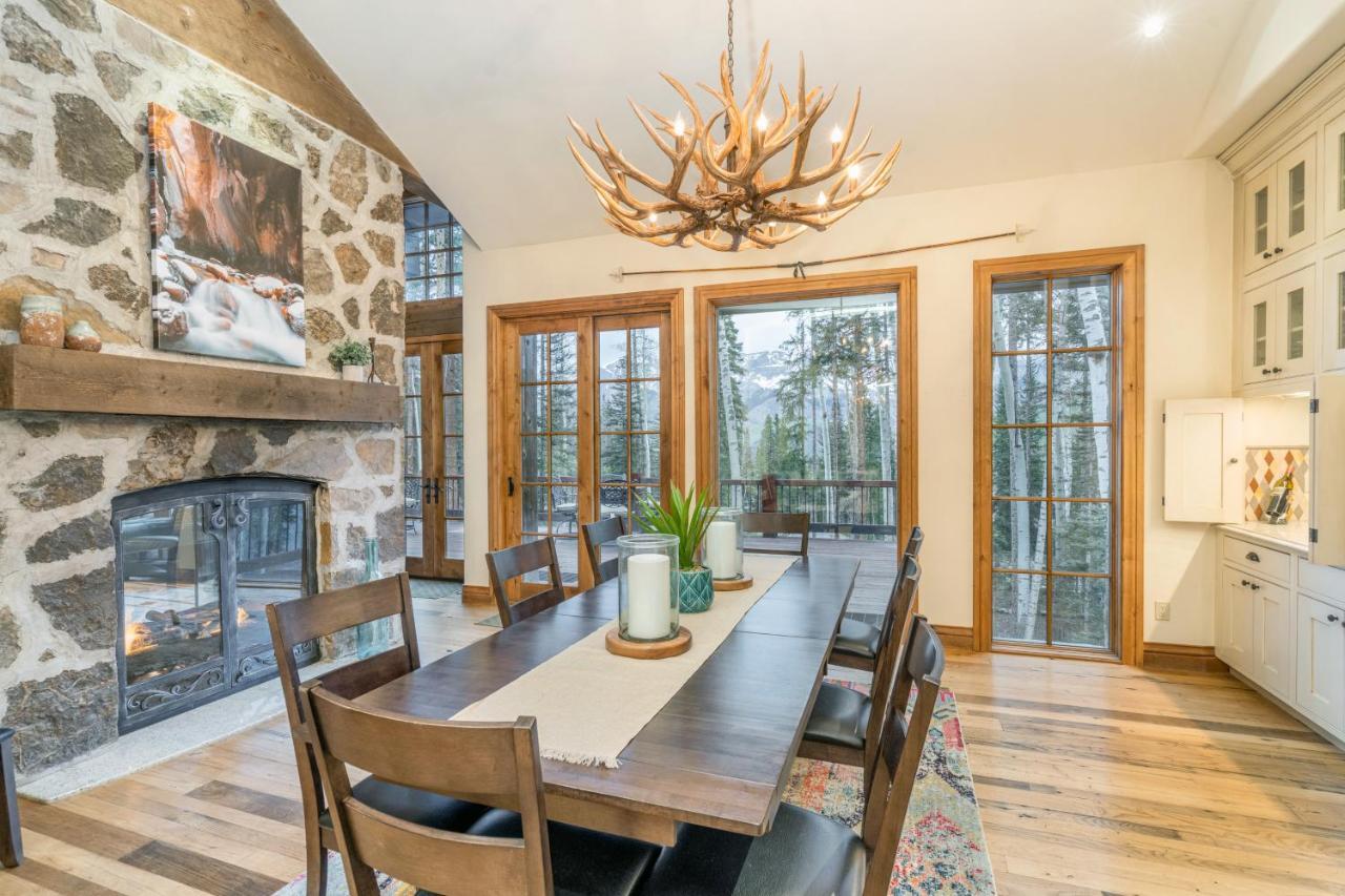 Chalet Twin Elk By Exceptional