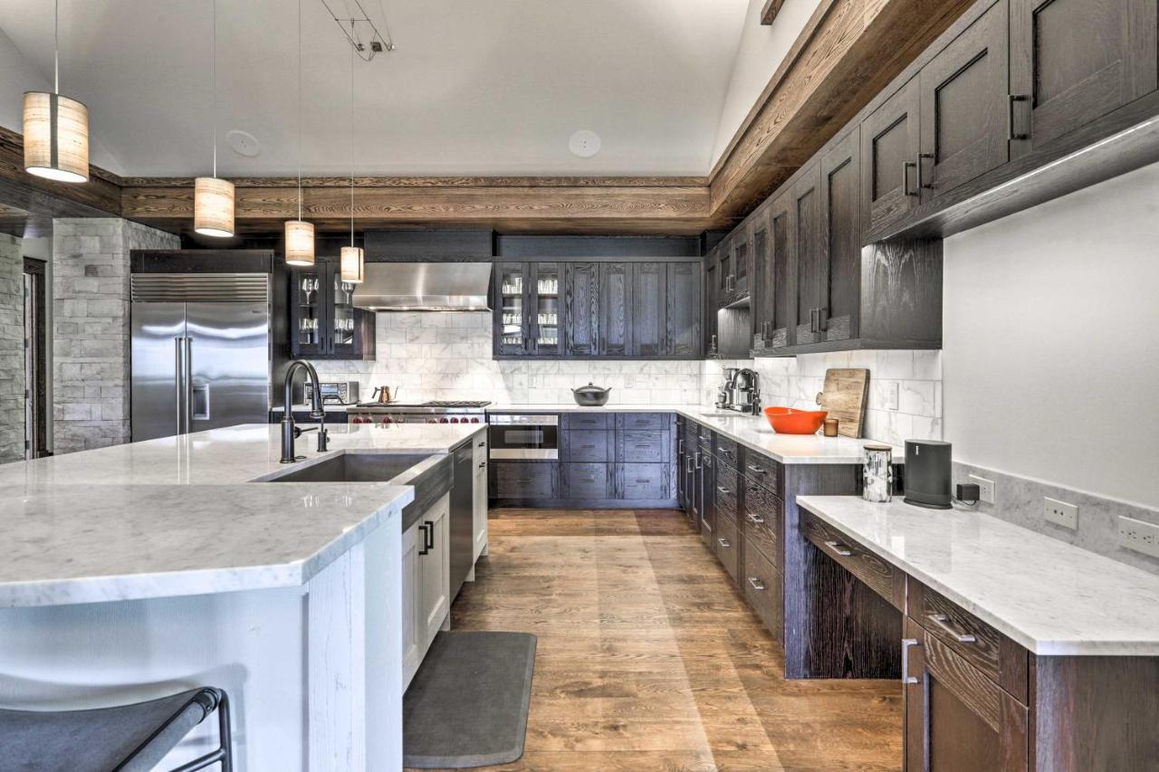 Apartment Luxurious Ski-inandski-out Penthouse! *